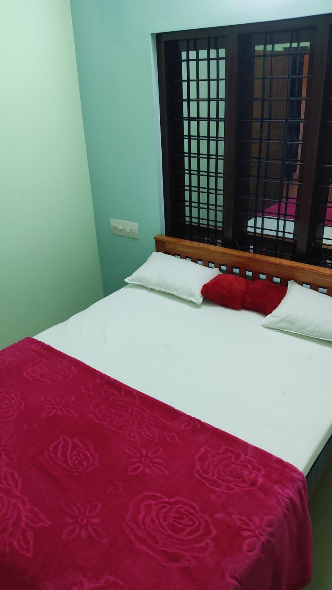 Alpine Aura Villa Vagamon Bagian luar foto