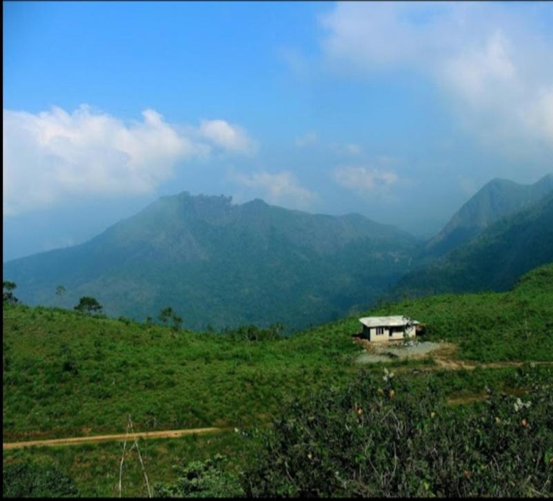 Alpine Aura Villa Vagamon Bagian luar foto